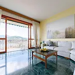 Joivy In With Gulf View Apartamento Rapallo